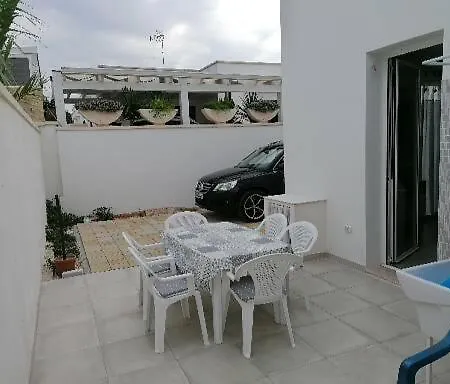 Casa vacanze Kleines Haeuschen In Strandnaehe Pizzo (Salento)